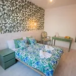 Escala Suites